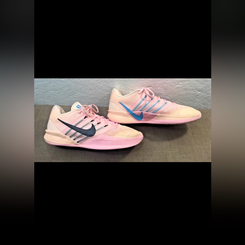 Nike Sabrina 3 Women's Pink Sneakers Crimson Tint Black Size 9.5 (HF2881-800)